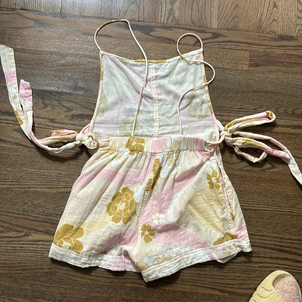 Linen Romper - Picture 7 of 7